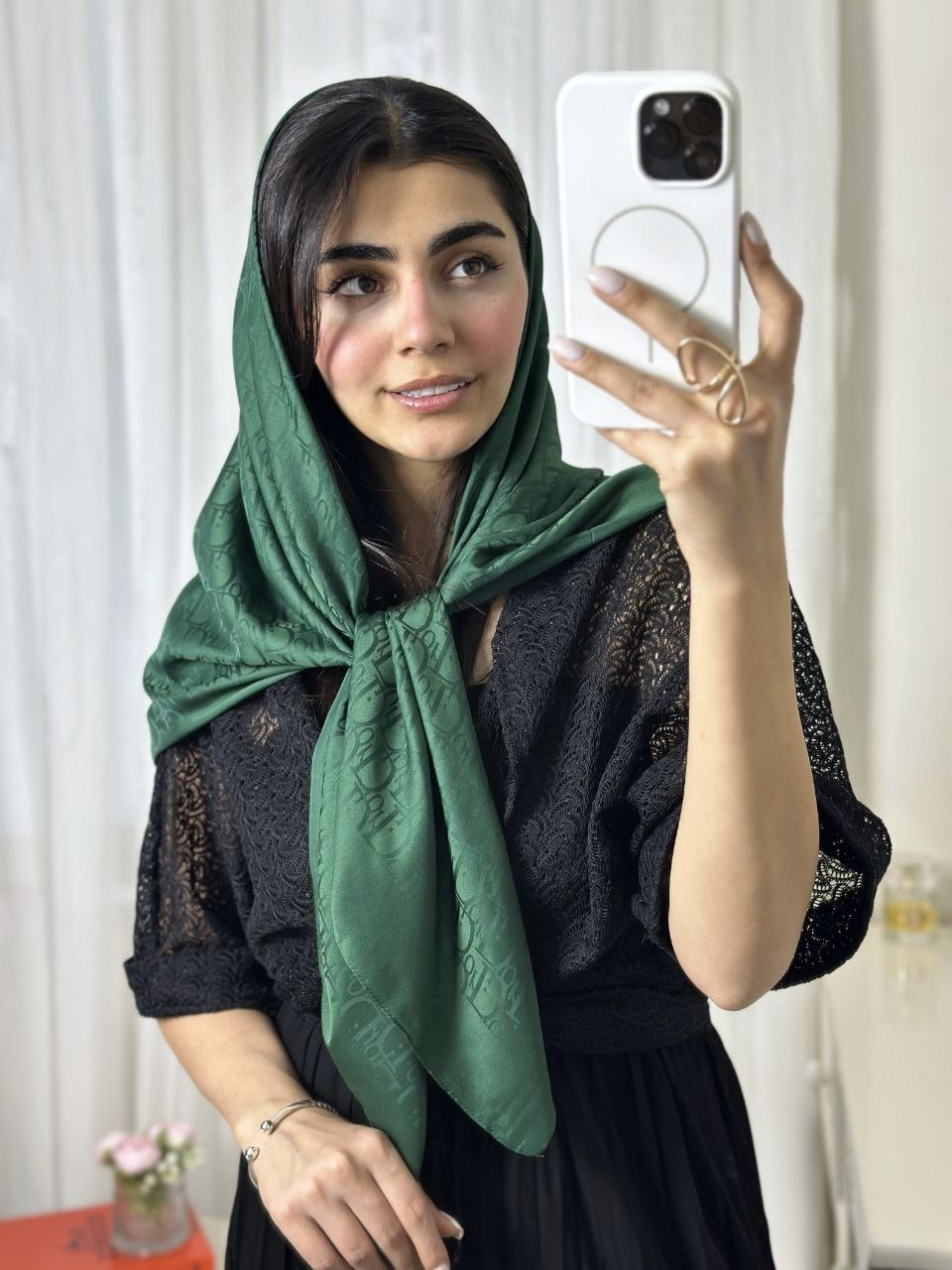 روسری نخ ابریشمی قوراه ۱۱۰ وارداتی برند Dior شناسه دار